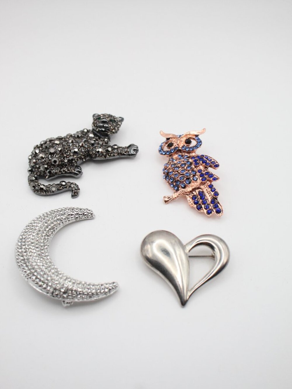 Set of 4 Brooches